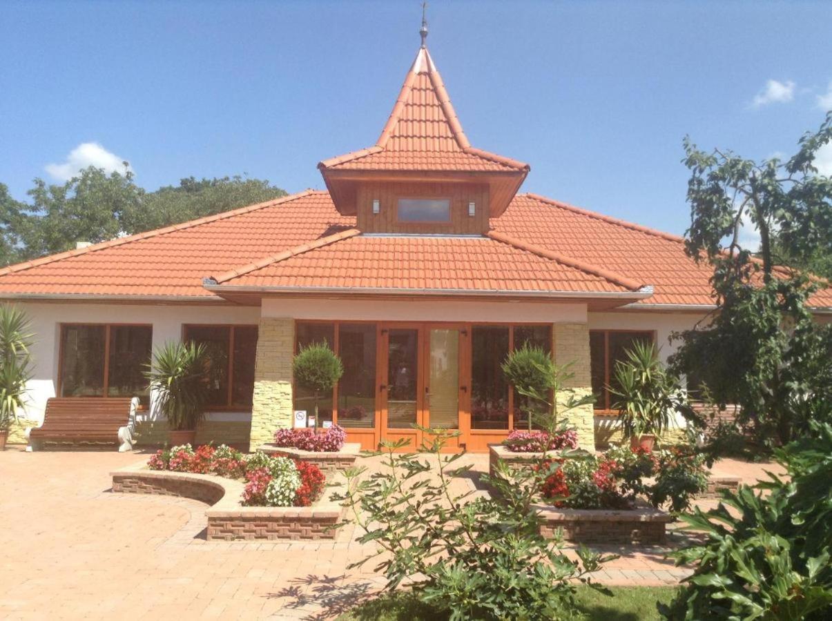 Bornemisza Kuria Wellness Resort Tiszabecs ภายนอก รูปภาพ